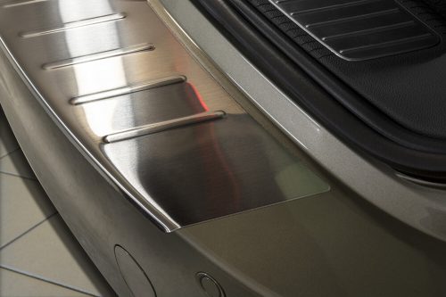 Avisa strieborná saténová oceľ Ochrana nakladacej OPEL INSIGNIA combi 2008-2013, FL2013-2016