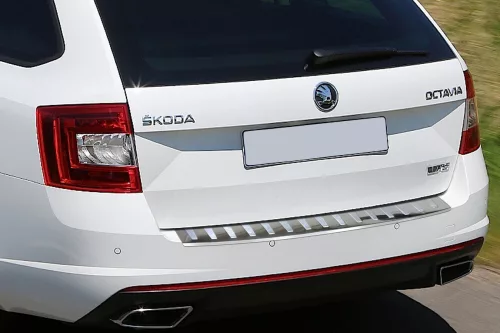 Avisa strieborný satén oceľ Ochrana nakladacej bordázott, šálkovaný SKODA Octavia III combi RS verzia 2013-2016, FL 2016-2019