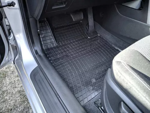Spevnená pätová zóna Gumové autokoberce Kia Ceed II 2012- KIA Pro Ceed 3/5-dverový skosený zadný 2012- (430C)