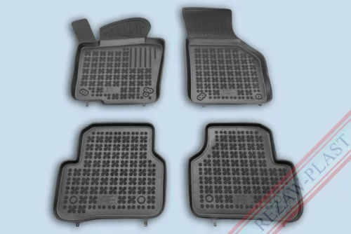 Rezaw čierne gumové koberce Volkswagen JETTA VI 2010-2018, PASSAT B6, B7 05-14, CC 08-16, Tiguan 07