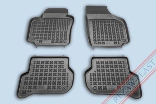 Rezaw čierne Gumové autokoberce VOLKSWAGEN Golf Plus Hatchback 2005-2014 (200106)