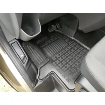   Rezaw čierne Gumové autokoberce FORD Tourneo Custom 2018- s automatickou prevodovkou (200636)