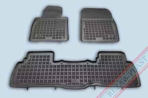 Rezaw čierne gumové koberce Toyota LAND CRUISER J200 SUV od 2007 (201413)