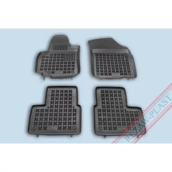   Rezaw čierne Gumové autokoberce FIAT Sedici 2006-/Suzuki Swift III 2005-/Suzuki SX4 I 2006-2013 Suzuki Swift (201505)