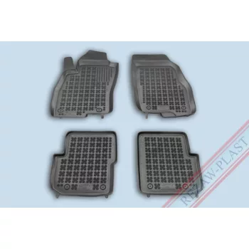   Rezaw čierne Gumové autokoberce FIAT Punto Evo Hatchback 2009-2012 (201508)