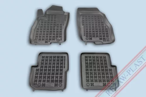 Rezaw čierne gumové koberce Fiat Punto Evo Hatchback 2009-2012 (201508)