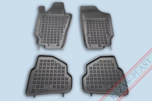 Rezaw čierne gumové koberce Seat IBIZA IV Hatchback/kombi 2008-2017 (202004)