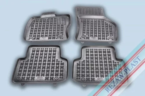 Rezaw čierne gumové koberce Seat LEON IV od 2020, Cupra Formentor od 2021 (202010)