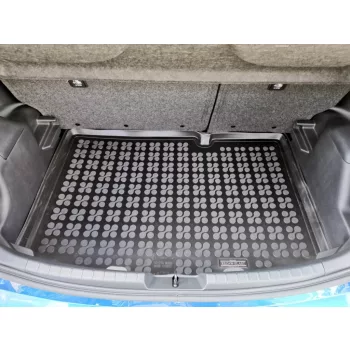   Rezaw čierna guma Gumová vana do kufru TOYOTA Yaris III dolná vanička (s rezervou)