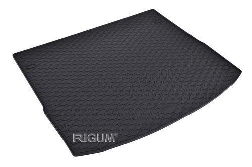 Rigum čierne gumový autokoberec do kufra  Ford Focus III combi 2011-2018