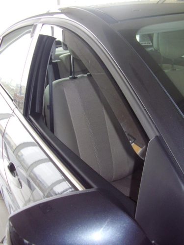 Sporty 2 dielny deflektor Renault Fluence 4 dverový 2010- (F1942)